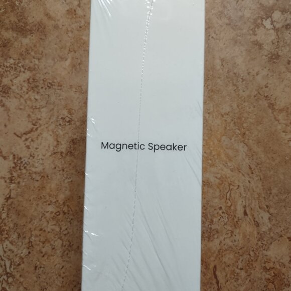 Pinned speaker - Picture 3 of 4